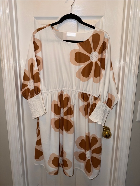 Liam & Co Dresses & Skirts - Cream Floral Casual Dress in Brown Bloom